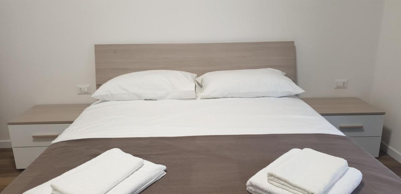 Appartamento Roma Casa Vacanza Sea House Rome 50 Metri Dal Mare Lido di Ostia Exterior foto